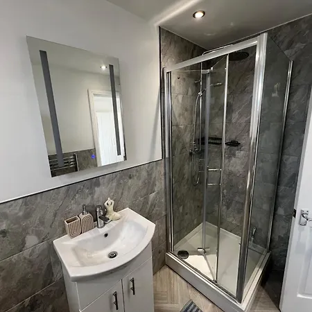 The Bluebird I Couette-café