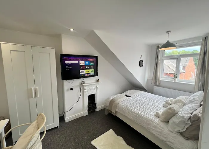 The Bluebird I Bed & Breakfast Leeds (West Yorkshire)