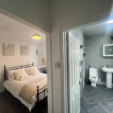 The Bluebird I Bed & Breakfast 3*